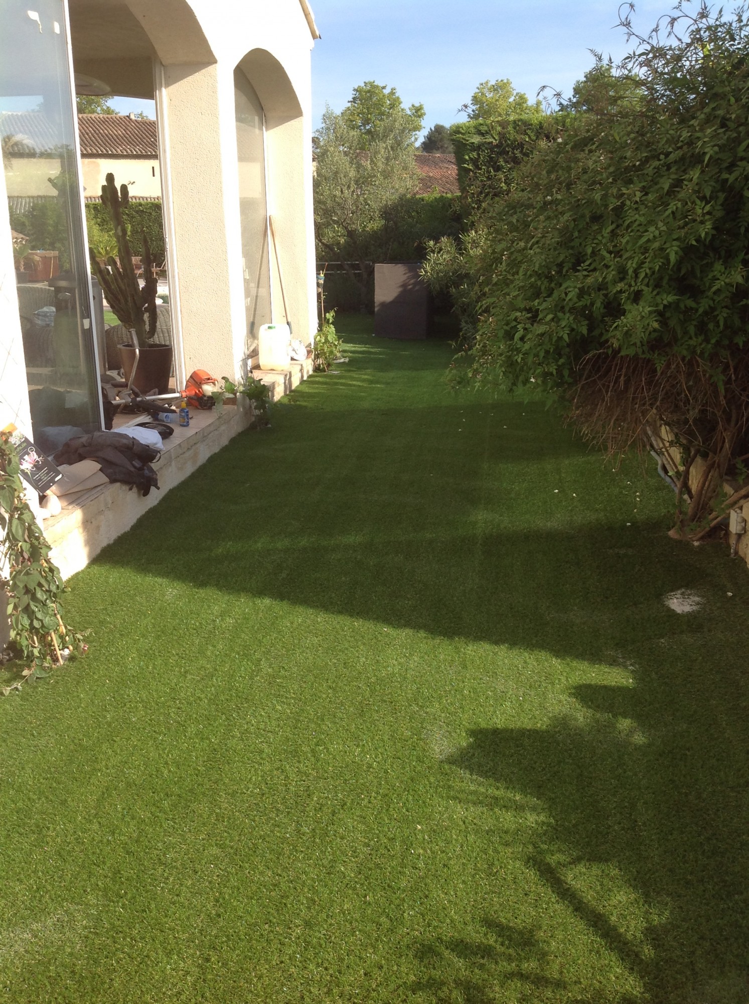 Installation d'une pelouse artificielle à Plan de campagne